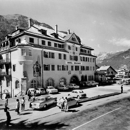 Hotel Dolomiti Schloss 卡纳泽伊 外观 照片