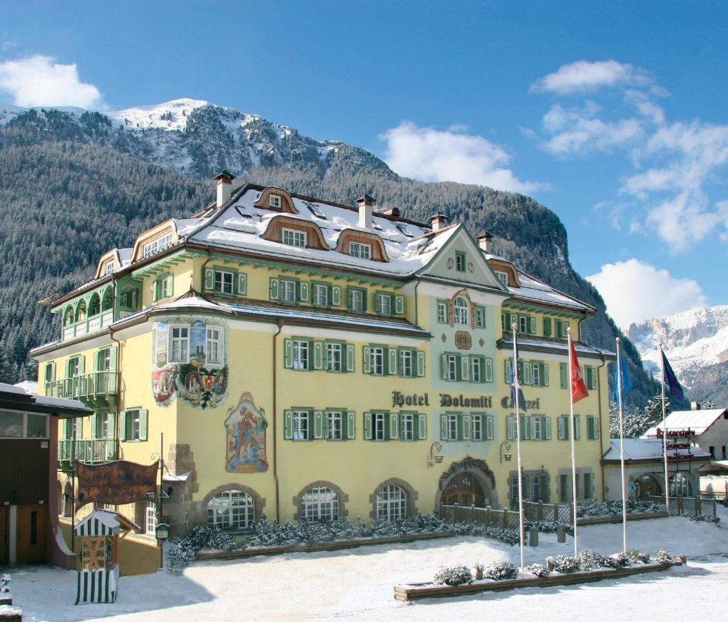 Hotel Dolomiti Schloss 卡纳泽伊 外观 照片