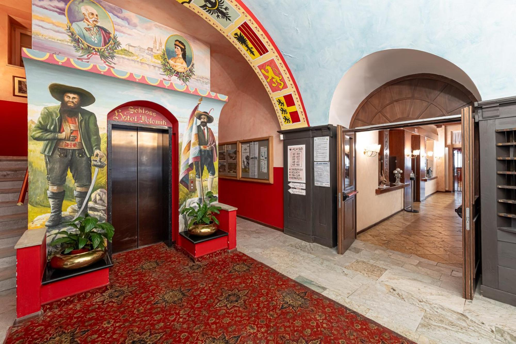 Hotel Dolomiti Schloss 卡纳泽伊 外观 照片